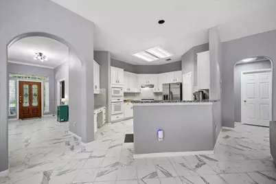 5918 Amherst Court, Houston, TX 77479 - Photo 9