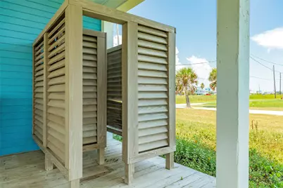 22915 Gulf Drive, Galveston, TX 77554 - Photo 27