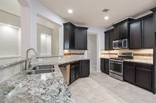 4002 Longwood Dr, Mont Belvieu, TX 77523 - Photo 9