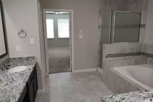 4002 Longwood Dr, Mont Belvieu, TX 77523 - Photo 11