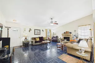 11622 Crystalwood Dr, Houston, TX 77013 - Photo 7