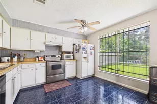 11622 Crystalwood Dr, Houston, TX 77013 - Photo 15
