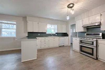 705 S La Grange Street, Flatonia, TX 78941 - Photo 11