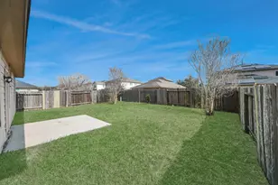 13935 Long Meadow Dr, Houston, TX 77047 - Photo 9