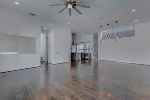 1155 W 18th St, Houston, TX 77008 - Photo 13