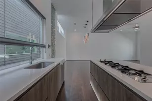 1155 W 18th St, Houston, TX 77008 - Photo 19