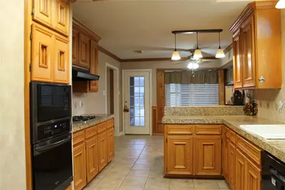 1107 Glenshannon Avenue, Friendswood, TX 77546 - Photo 25