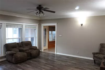1107 Glenshannon Avenue, Friendswood, TX 77546 - Photo 17