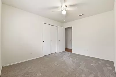 2739 S Peach Hollow Circle, Pearland, TX 77584 - Photo 31