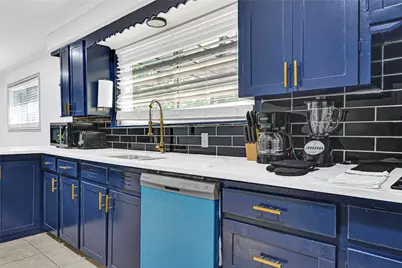 1806 Clayton Drive, Baytown, TX 77520 - Photo 25