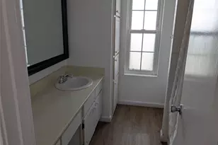 5550 N Braeswood Blvd, Houston, TX 77096 - Photo 11