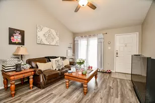 8055 Cambridge St, Houston, TX 77054 - Photo 9