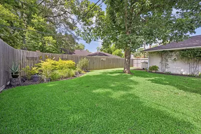 5547 Wigton Drive, Houston, TX 77096 - Photo 31
