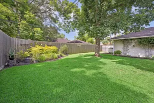 5547 Wigton Dr, Houston, TX 77096 - Photo 31