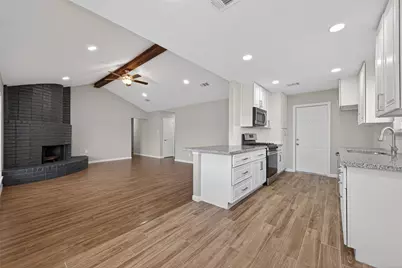 517 N Travis Street, Deer Park, TX 77536 - Photo 7