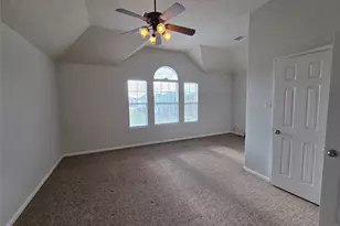 10903 Windfern Lakes St, Houston, TX 77064 - Photo 9