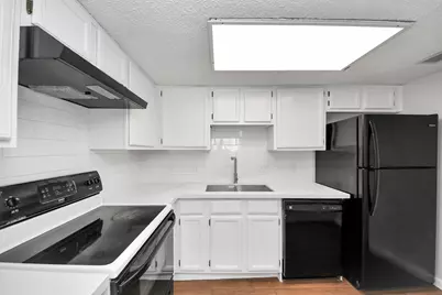 3750 Tanglewilde Street #A7, Houston, TX 77063 - Photo 17
