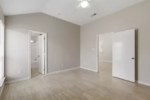 413 Brentwood Dr E, College Station, TX 77840 - Photo 17