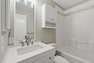 413 Brentwood Dr E, College Station, TX 77840 - Photo 19