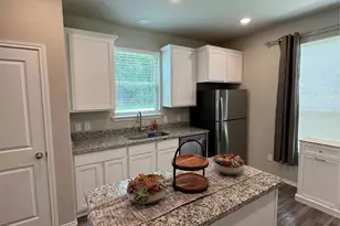 710 Crystal River Rd, Conroe, TX 77316 - Photo 9