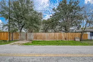 5206 Denmark St, Houston, TX 77016 - Photo 1