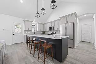 31807 Charter Ln, Waller, TX 77484 - Photo 11