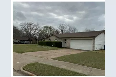 331 Springwillow Road, Burleson, TX 76028 - Photo 5