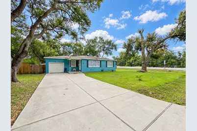 6737 E Bayou Drive, Hitchcock, TX 77563 - Photo 1