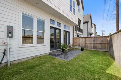 3306 W 12th Street, Houston, TX 77008 - Photo 25
