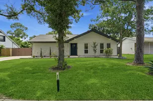 2603 Baycrest Dr, Houston, TX 77058 - Photo 3