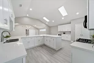 2603 Baycrest Dr, Houston, TX 77058 - Photo 11