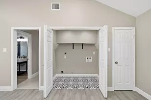 2603 Baycrest Dr, Houston, TX 77058 - Photo 17
