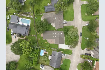 2603 Baycrest Drive, Houston, TX 77058 - Photo 27
