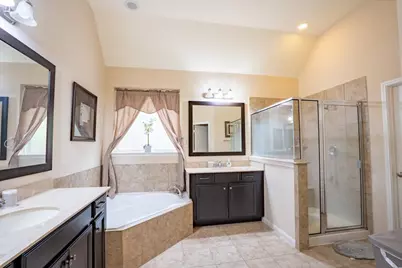 22002 Flashing Ridge Drive, Spring, TX 77389 - Photo 17