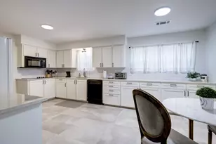 1810 Nocturne Ln, Houston, TX 77043 - Photo 3