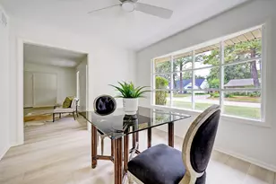 1810 Nocturne Ln, Houston, TX 77043 - Photo 11