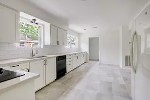 1810 Nocturne Ln, Houston, TX 77043 - Photo 13