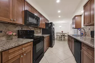 842 Walbrook Dr, Houston, TX 77062 - Photo 13