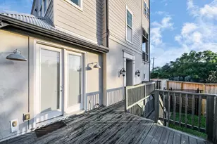 4005 Woodshire Village Estate, Houston, TX 77025 - Photo 7