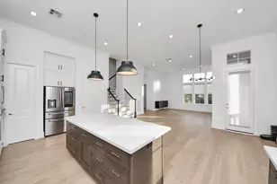 4005 Woodshire Village Estate, Houston, TX 77025 - Photo 19