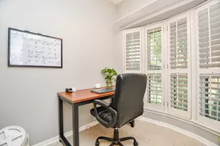 864 Augusta Dr, Houston, TX 77057 - Photo 9