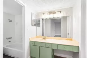 781 Country Pl Dr, Houston, TX 77079 - Photo 19