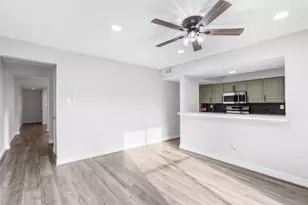 781 Country Pl Dr, Houston, TX 77079 - Photo 11