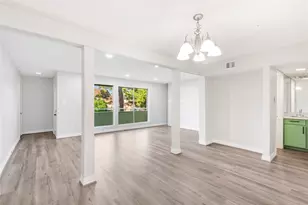 781 Country Pl Dr, Houston, TX 77079 - Photo 9