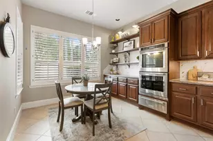 99 N Almondell Cir, The Woodlands, TX 77354 - Photo 11
