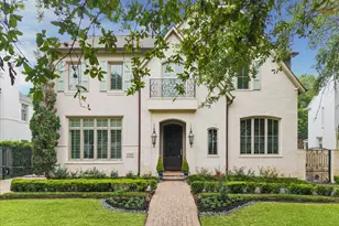 2242 Pelham Dr, Houston, TX 77019 - Photo 41