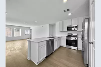 9227 Lowan Terrace Drive, Baytown, TX 77521 - Photo 5