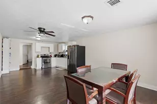 515 Riggs St, Baytown, TX 77520 - Photo 9