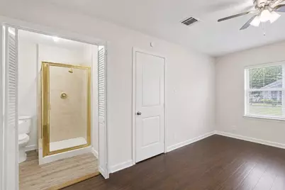 515 Riggs Street, Baytown, TX 77520 - Photo 19