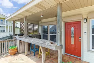 1339 Outrigger, Tiki Island, TX 77554 - Photo 5